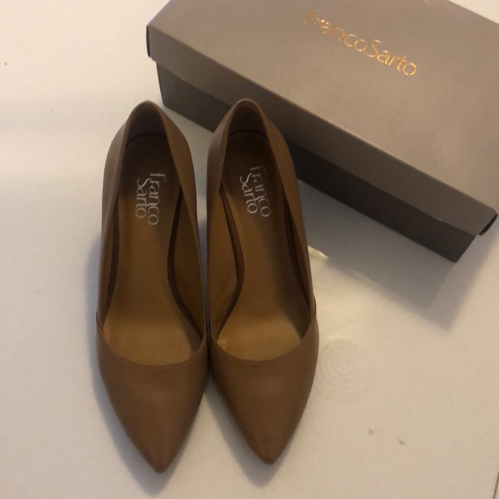 Franco Sarto Tan wedges
